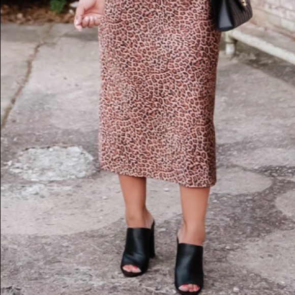 NWT Something Navy Leopard print midi skirt $50 - Picture 1 of 5